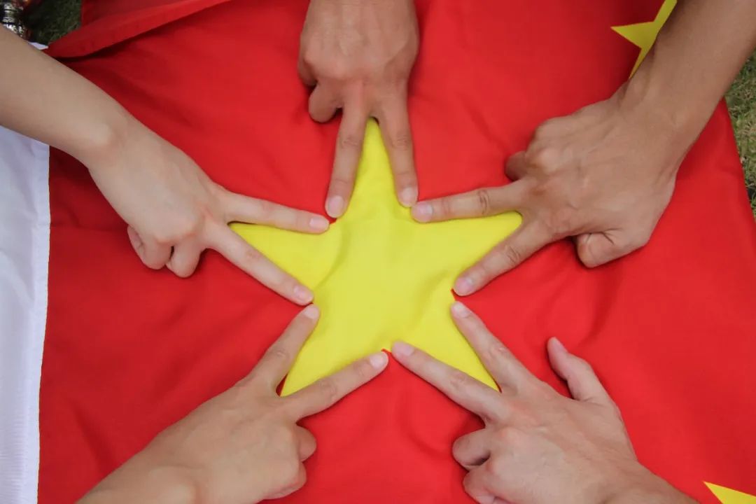 万利国际官网12周年征文丨二等奖《立功新时代 万利国际官网书青春》