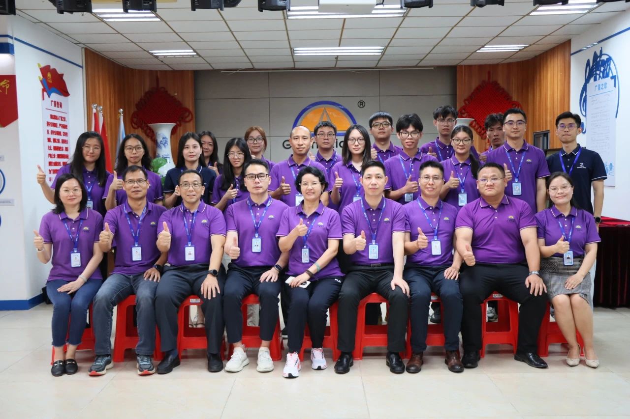 万利国际官网集团丨接待你，，，，，，，，新万利国际官网人！