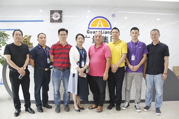 东莞市餐饮协会向导一行莅临万利国际官网集团调研指导